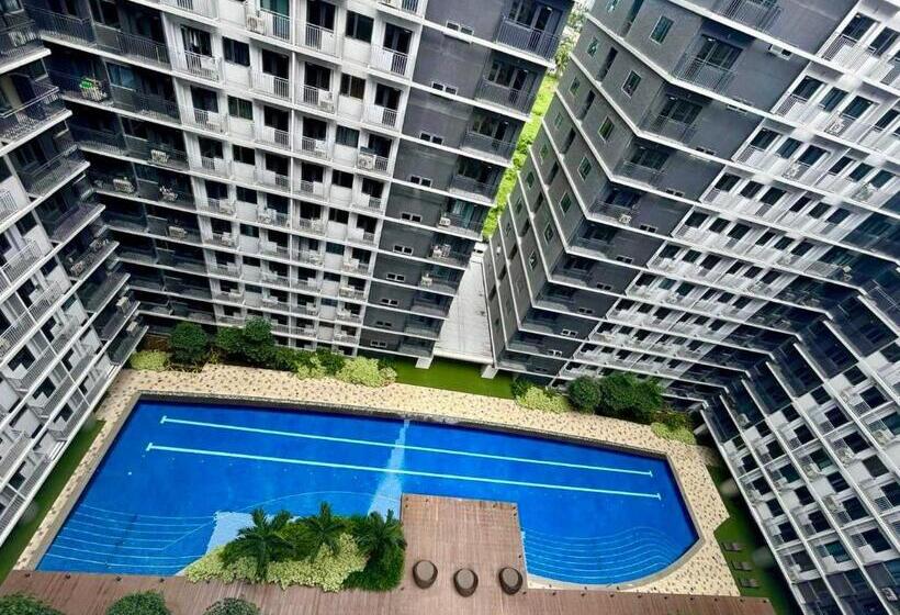 Pasay Condotel With Massage Chair And Ps4 Stellar Suites