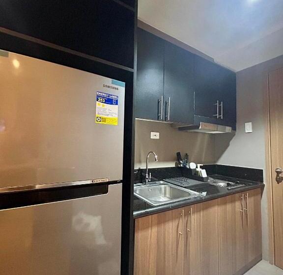 Pasay Condotel With Massage Chair And Ps4 Stellar Suites