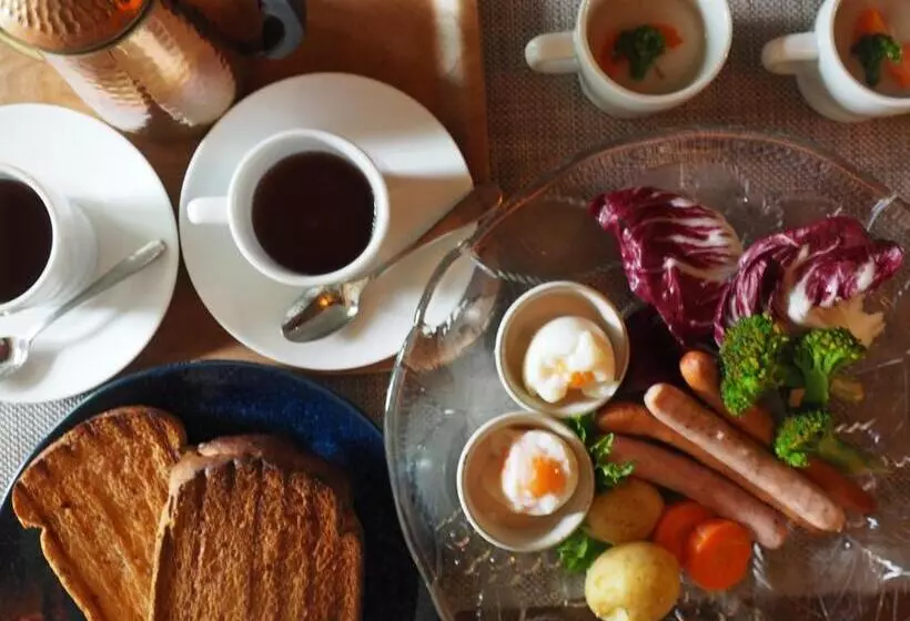 Majatalo 余呉の里山 ランプの宿 さくら