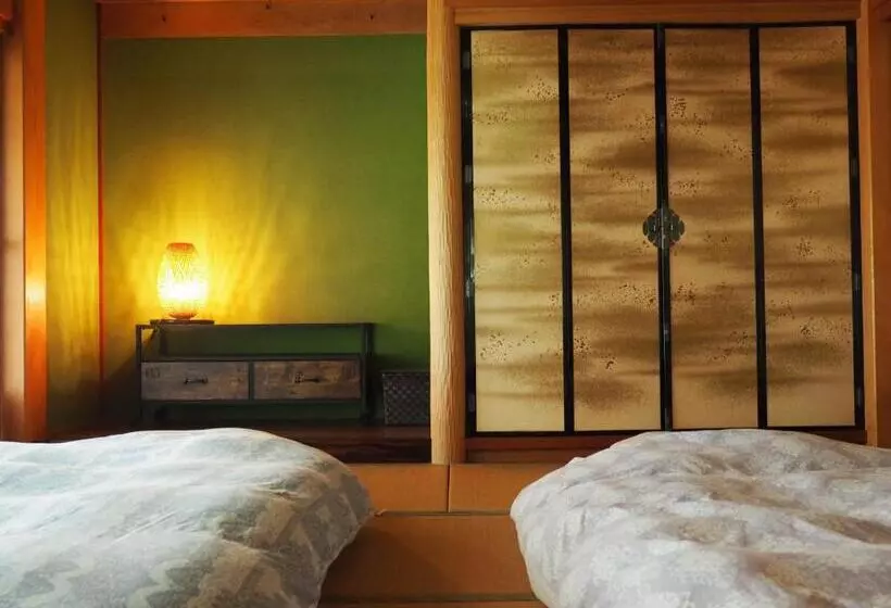 Majatalo 余呉の里山 ランプの宿 さくら