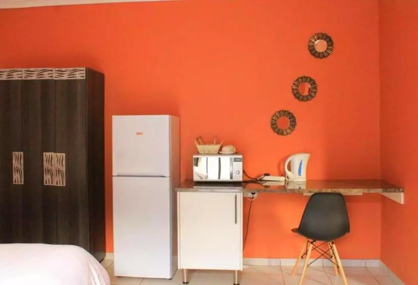 Majatalo 7th Dimension Guesthouse