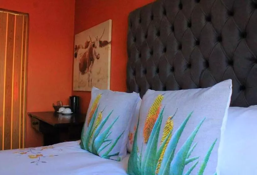 Majatalo 7th Dimension Guesthouse