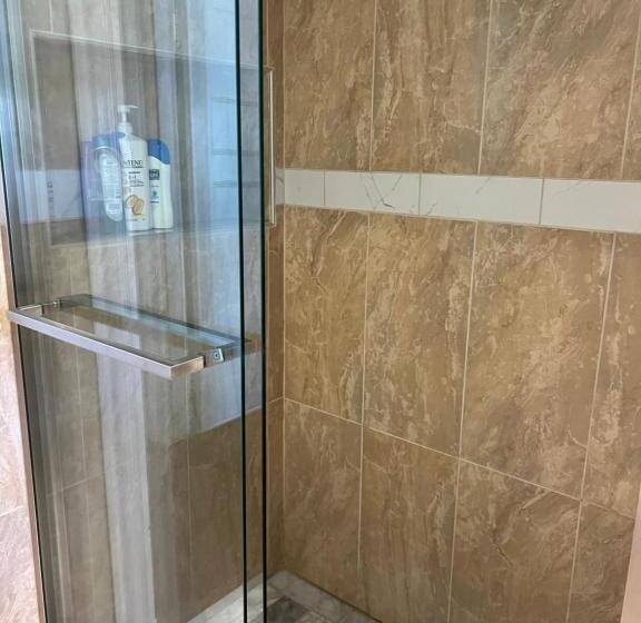 פנסיון Boston Shot Stay 1