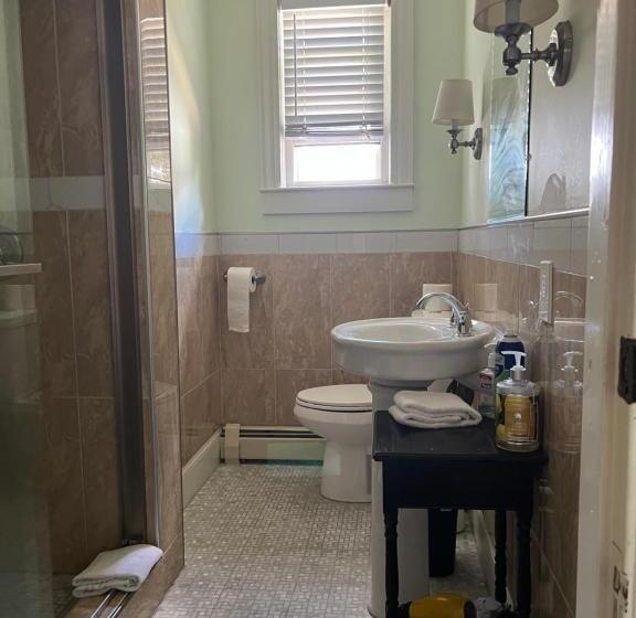 פנסיון Boston Shot Stay 1