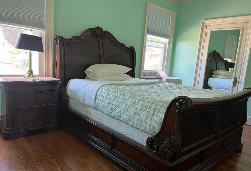 פנסיון Boston Shot Stay 1