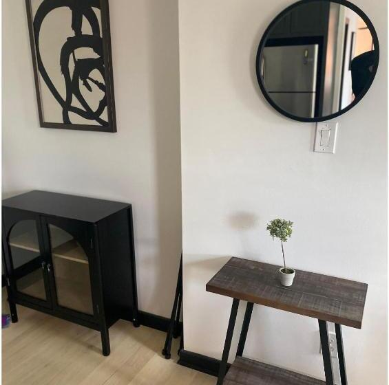 膳宿费 Champion Suite; Modern Guesthouse