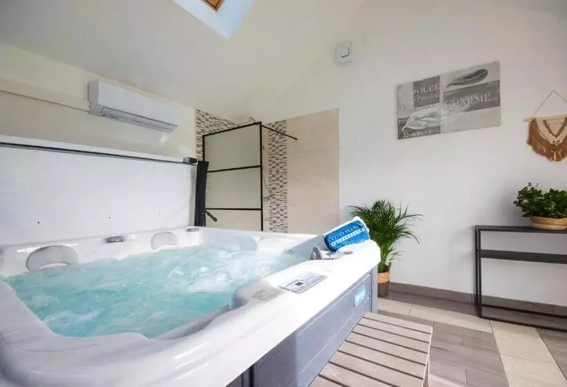 ペンション Le Sarcinoé