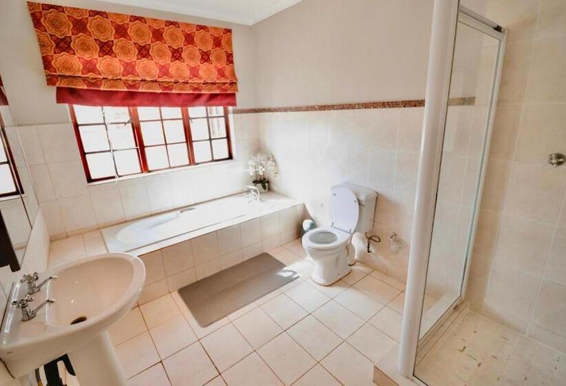 Pensió Lesmar Boutique Guesthouse