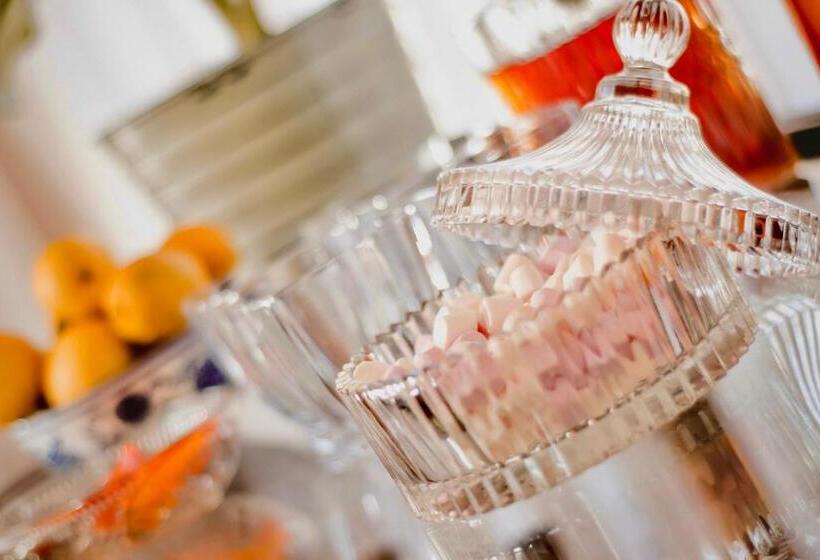 Pensió Lesmar Boutique Guesthouse