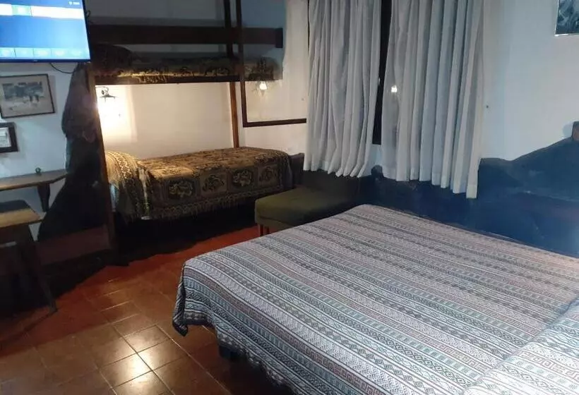 ユースホステル La Posada Del Sol