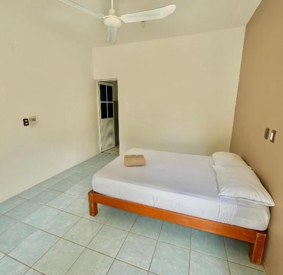 הוסטל Single Fin Suites & Rooms La Punta Zicatela