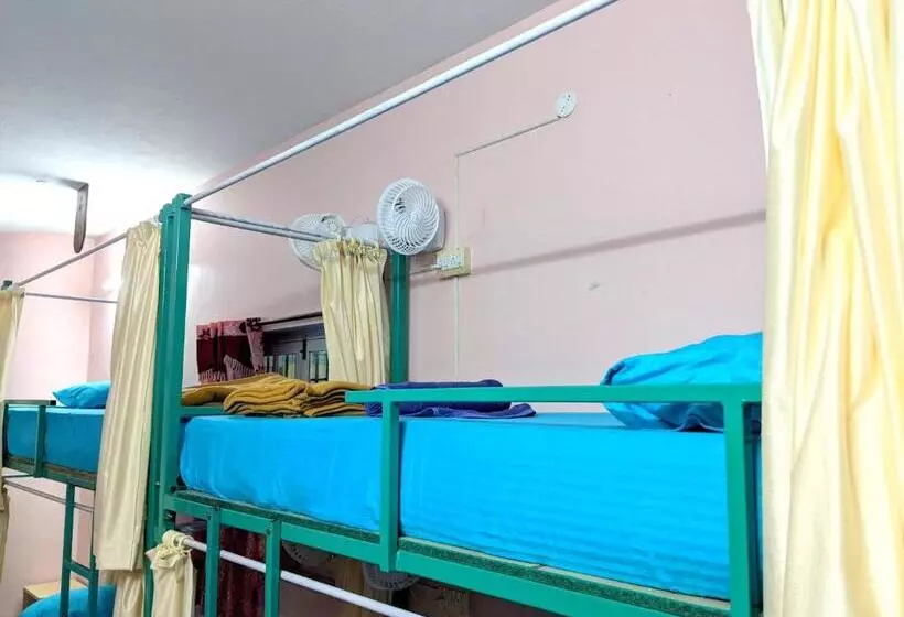 Aura Hostel