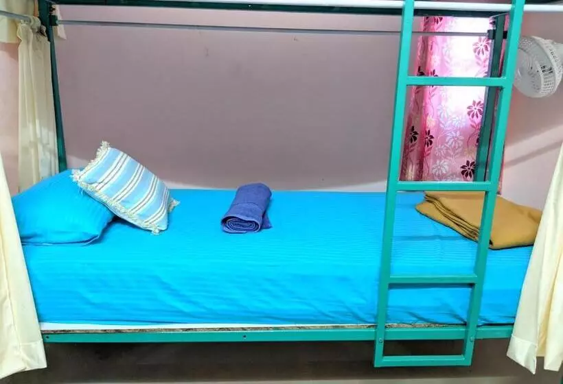 Aura Hostel