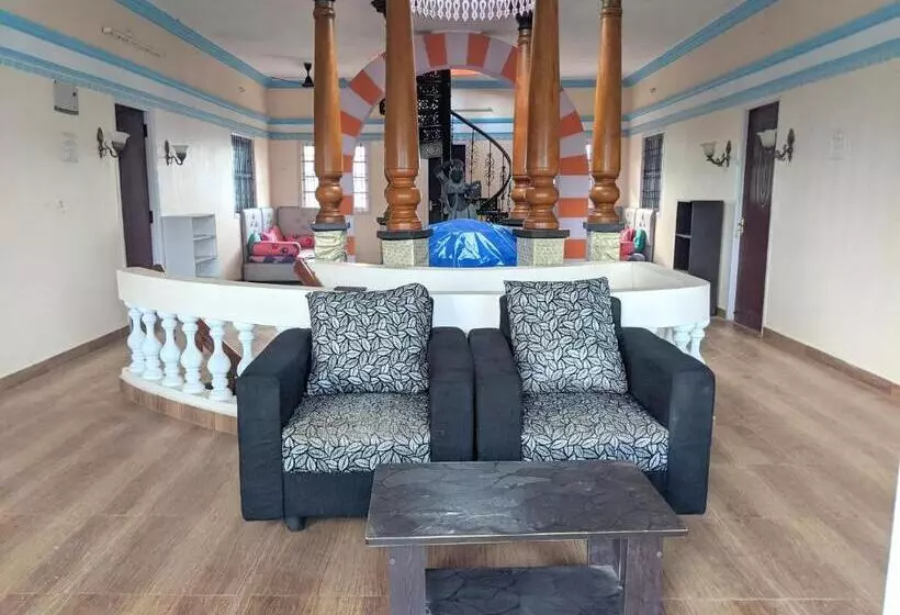Aura Hostel