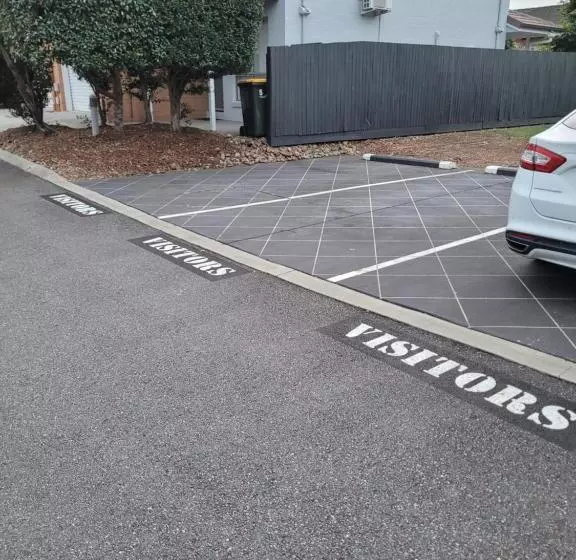 Aamiaismajoitus (B&B) Mick S Shared Townhouse