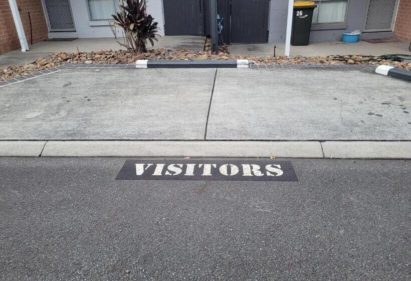 צימר Mick S Shared Townhouse