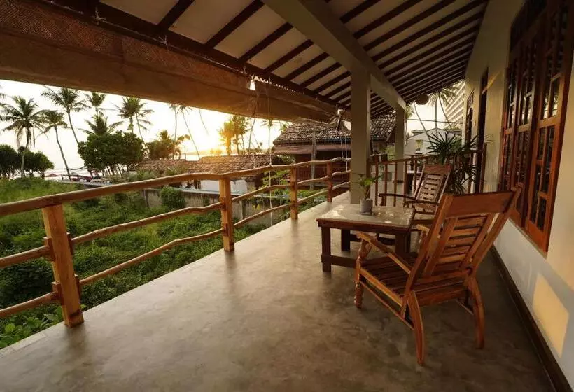 Aamiaismajoitus (B&B) Moody Moon Weligama