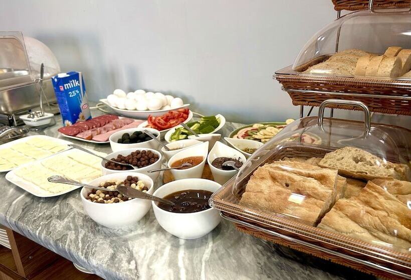 Dandelion Hotel Gudauri