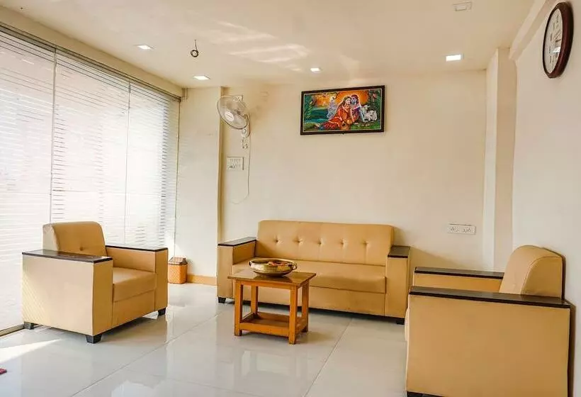 Fabhotel Ashoka