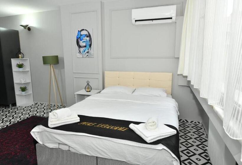 Galata Studio Apartment