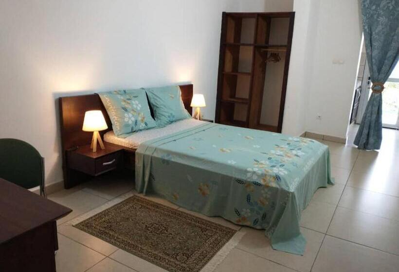 בית מלון כפרי Les Yillaga