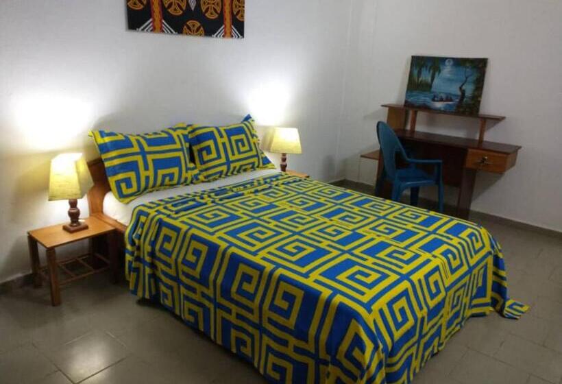 בית מלון כפרי Les Yillaga