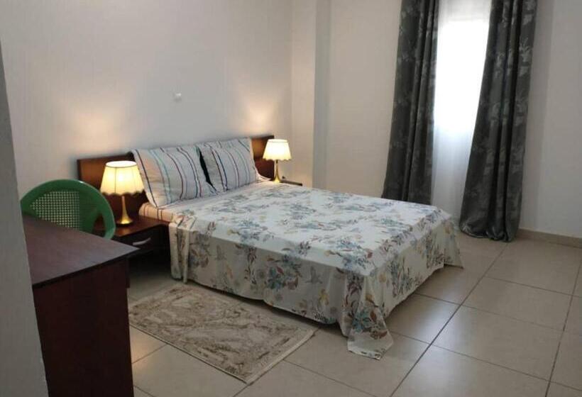 בית מלון כפרי Les Yillaga