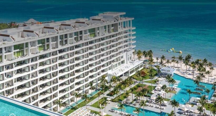 בית מלון כפרי Ocean View In 5 Diamond Resort