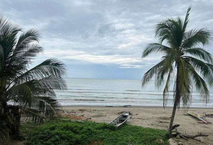 Отель Punta Antioquia