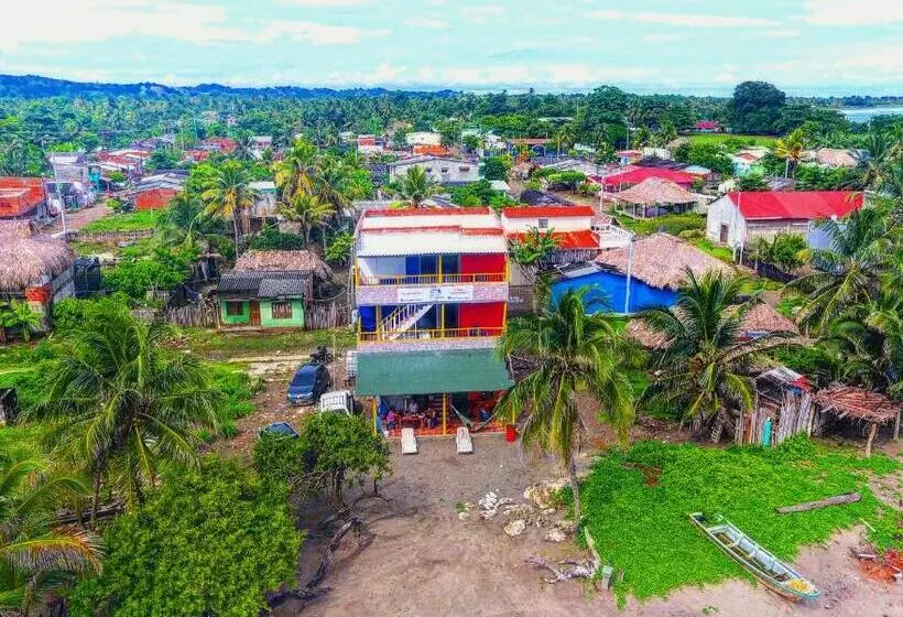 ホテル Punta Antioquia