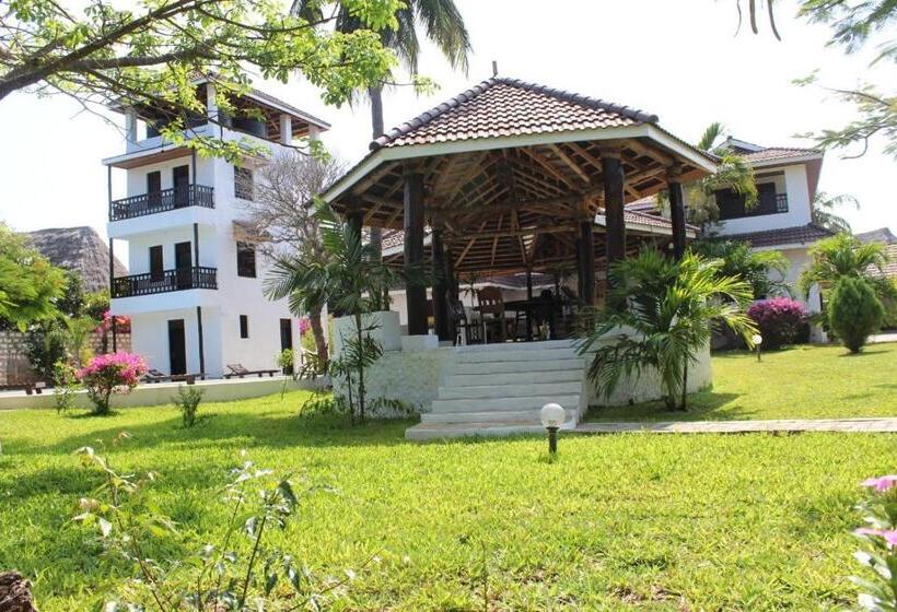 هتل Villa Ceera