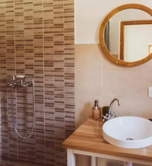 Hotelli Pensiunea Violin Panzió