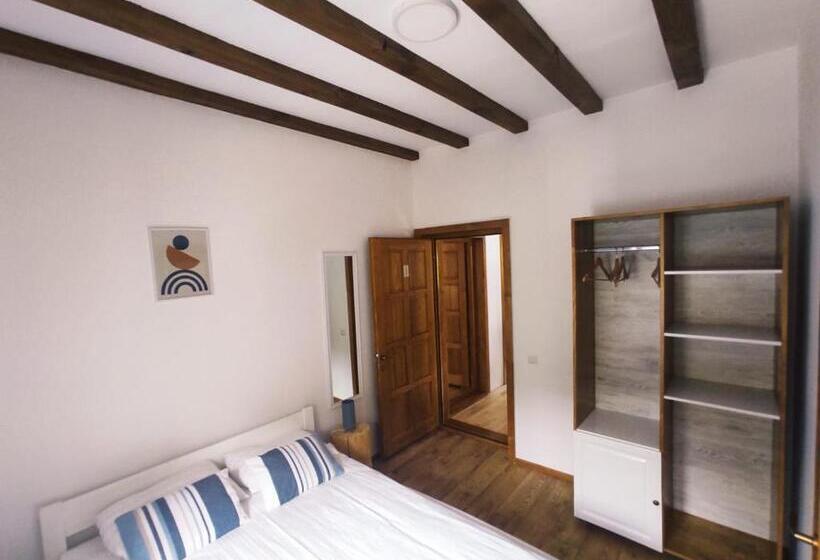 هتل Pensiunea Violin Panzió