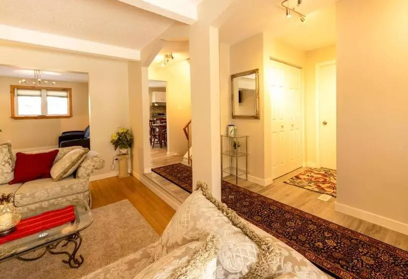 ペンション Comfortable House Located 10 Minutes From Downtown
