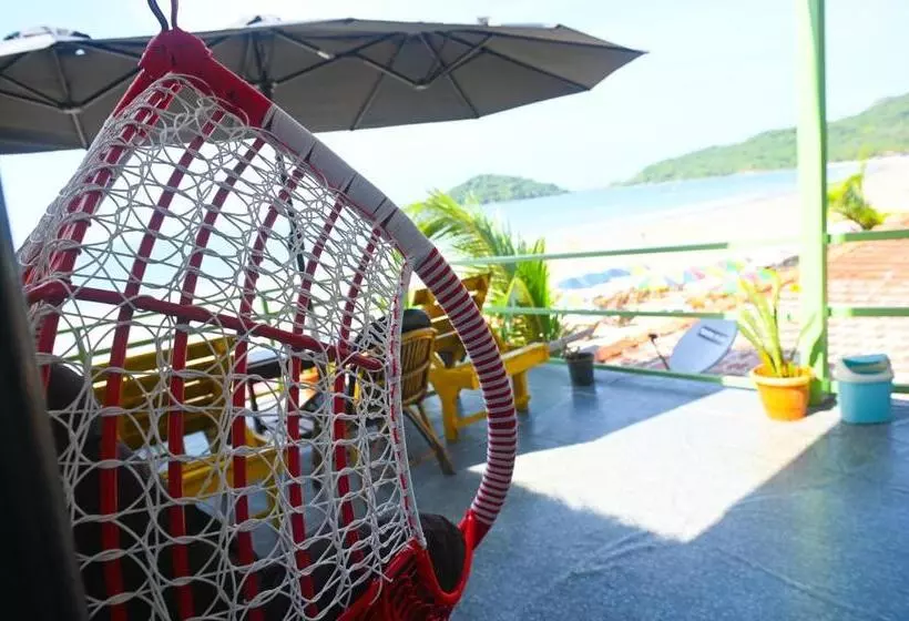 Resort Sunbath Beach Exotica