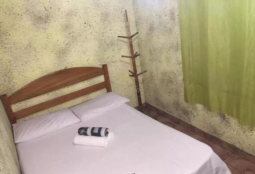ユースホステル Camping E Pousada Primavera