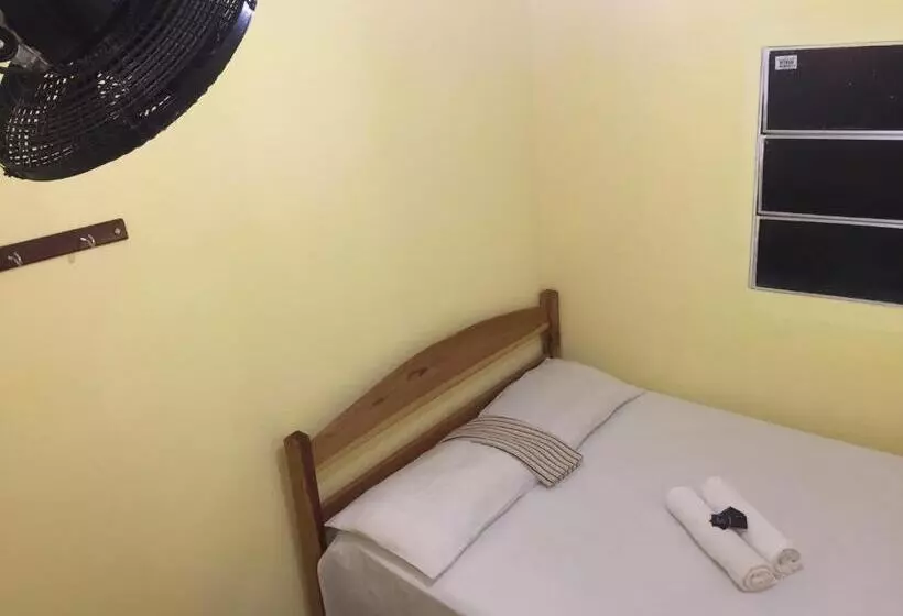 ユースホステル Camping E Pousada Primavera