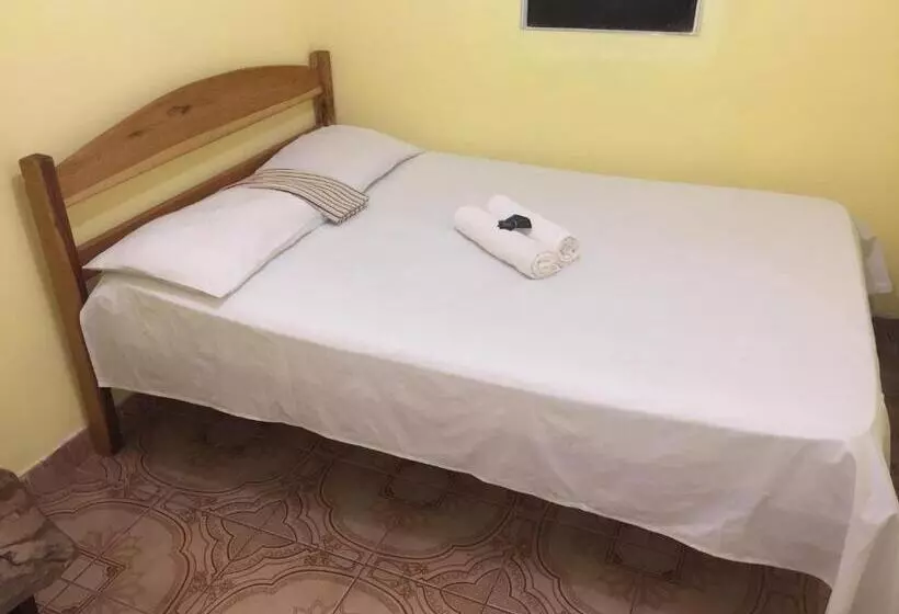ユースホステル Camping E Pousada Primavera