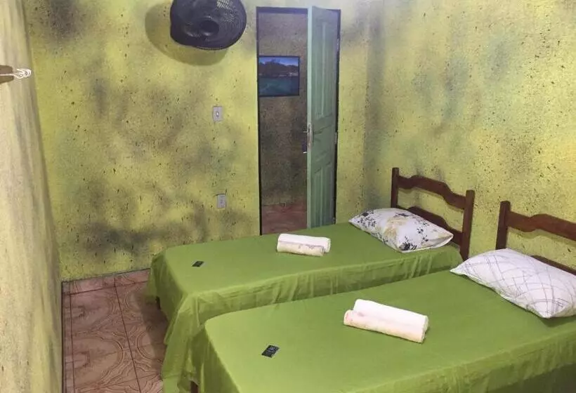 ユースホステル Camping E Pousada Primavera