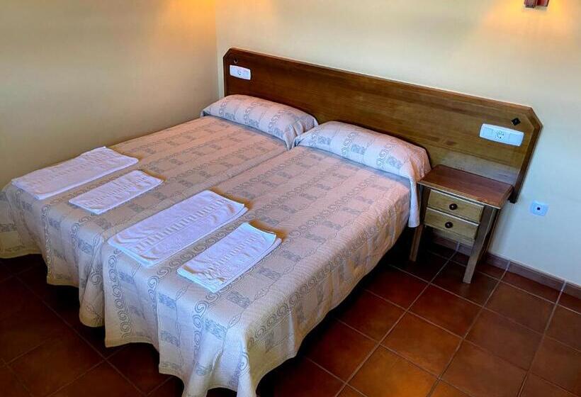 Общежитие La Guarida De La Lleira