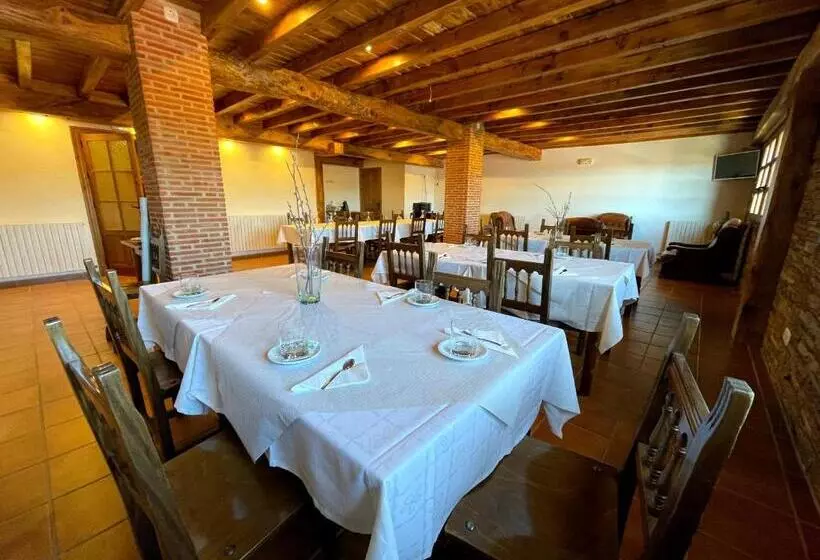 Retkeilymaja La Guarida De La Lleira