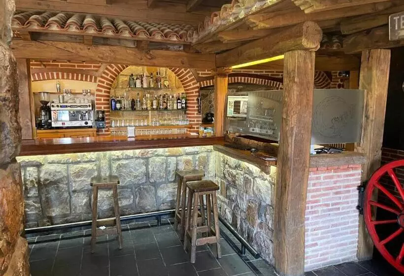 Retkeilymaja La Guarida De La Lleira