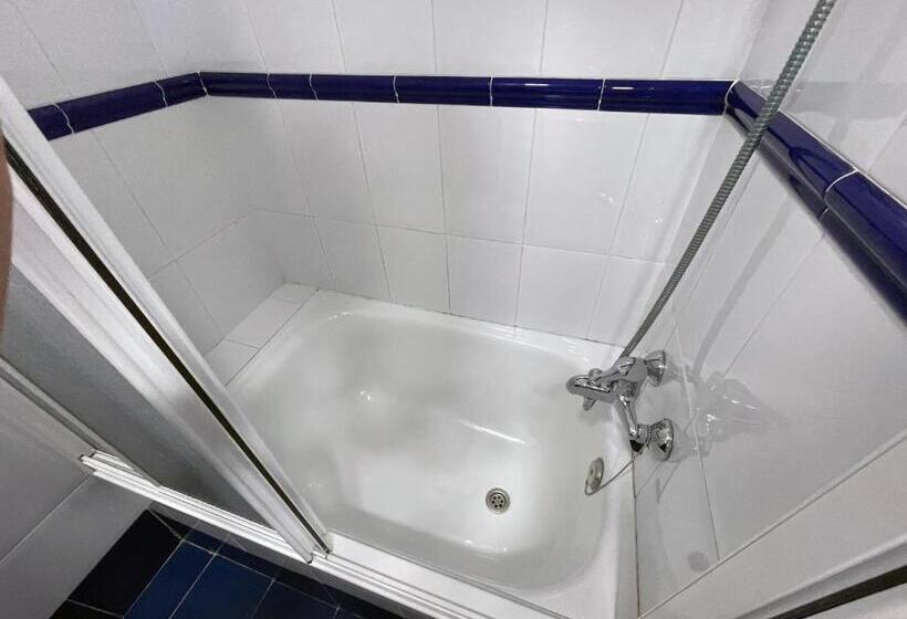 Общежитие La Guarida De La Lleira