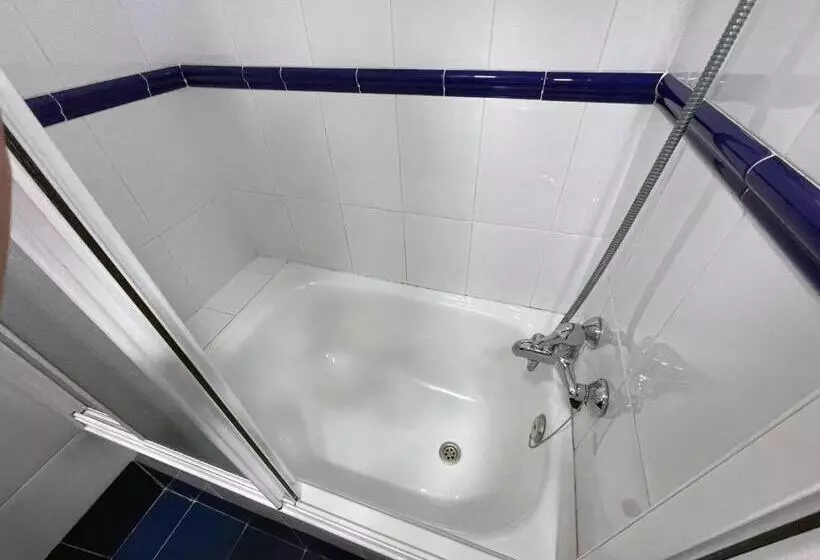 Retkeilymaja La Guarida De La Lleira