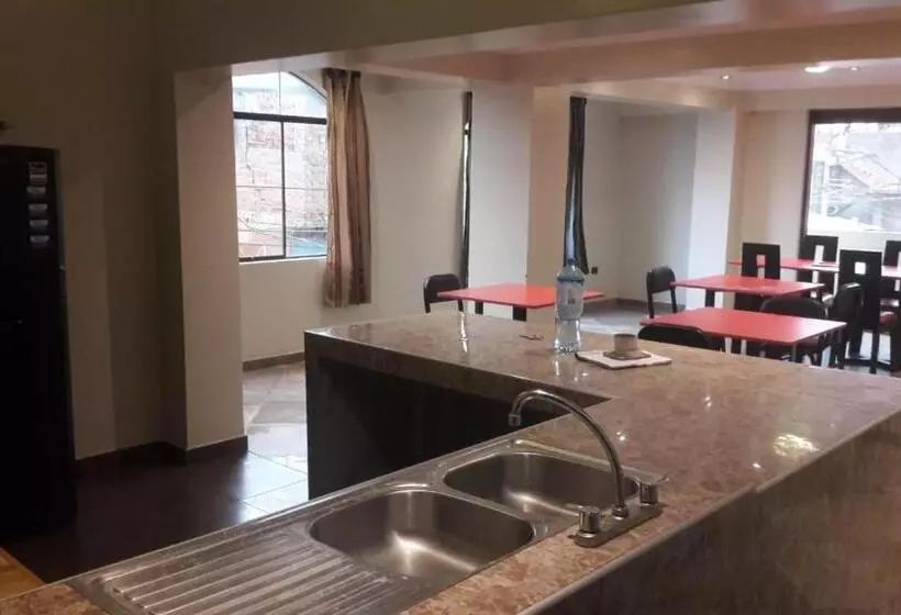Aldos Hostel