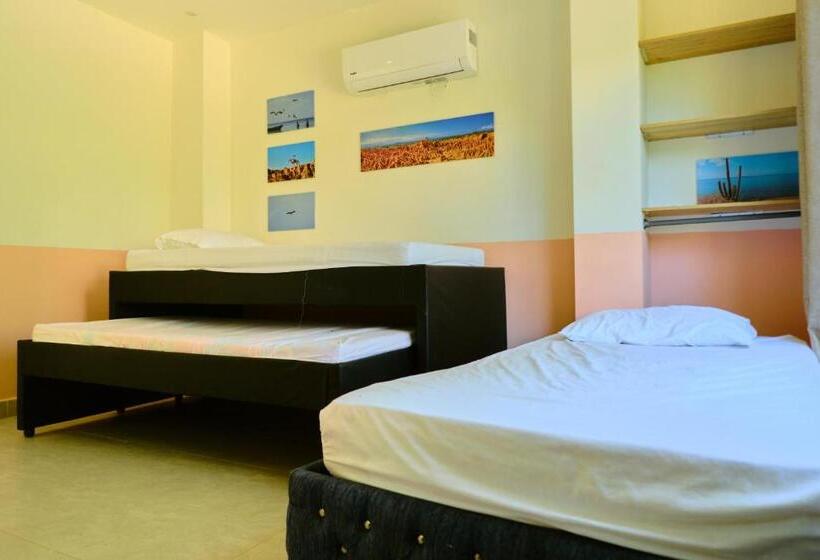 تختخواب و صبحانه Casa En Cartagena Con Jacuzzi