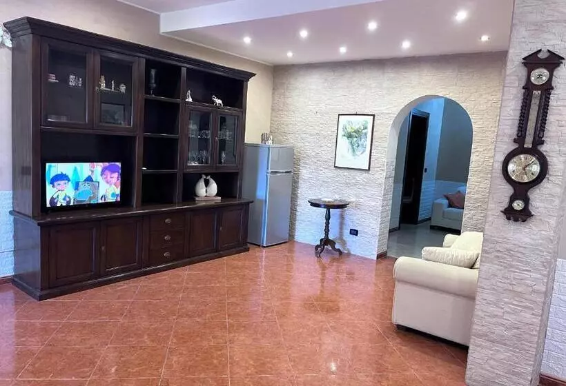 Aamiaismajoitus (B&B) Villa Giudice Luxury Home