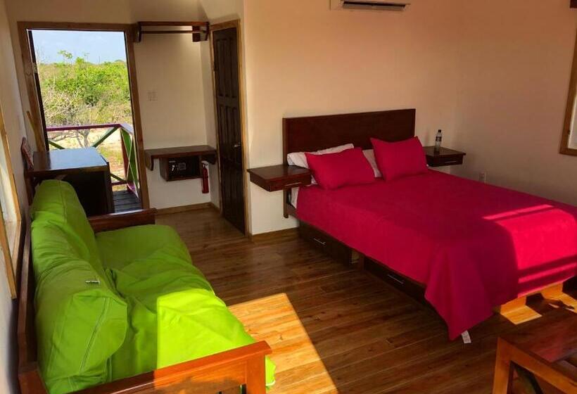 تختخواب و صبحانه West End Cabanas