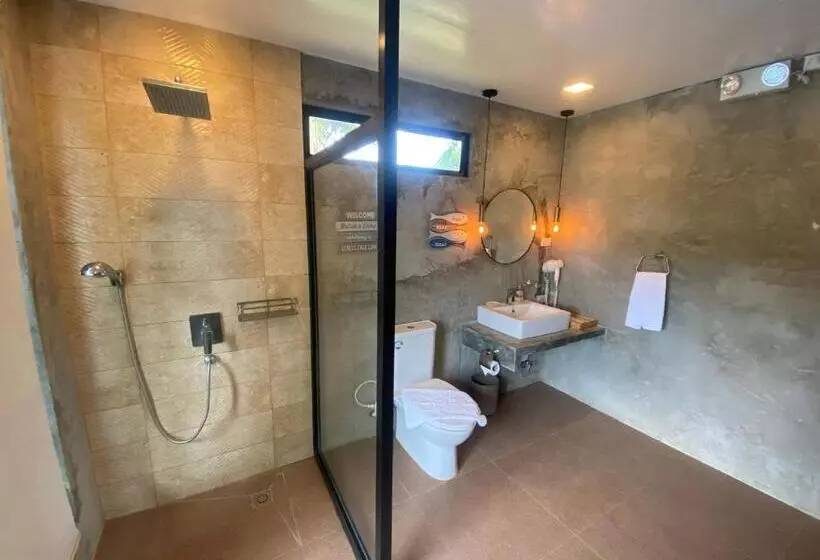 Caliraya   Mountain Lake Resort