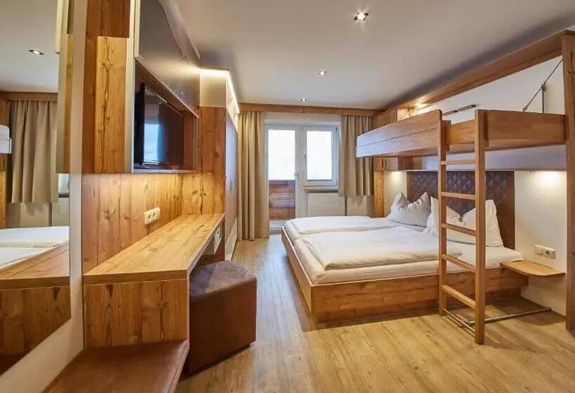 هتل Am Mitteregghof